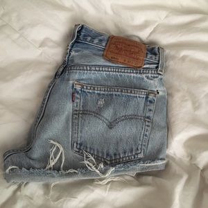 Levi distressed shorts